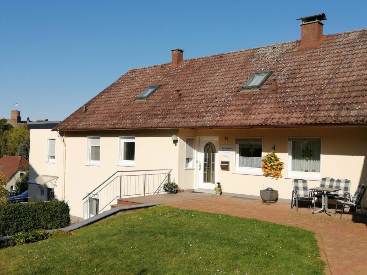 Flat In Polle Near The Forest Exterior photo