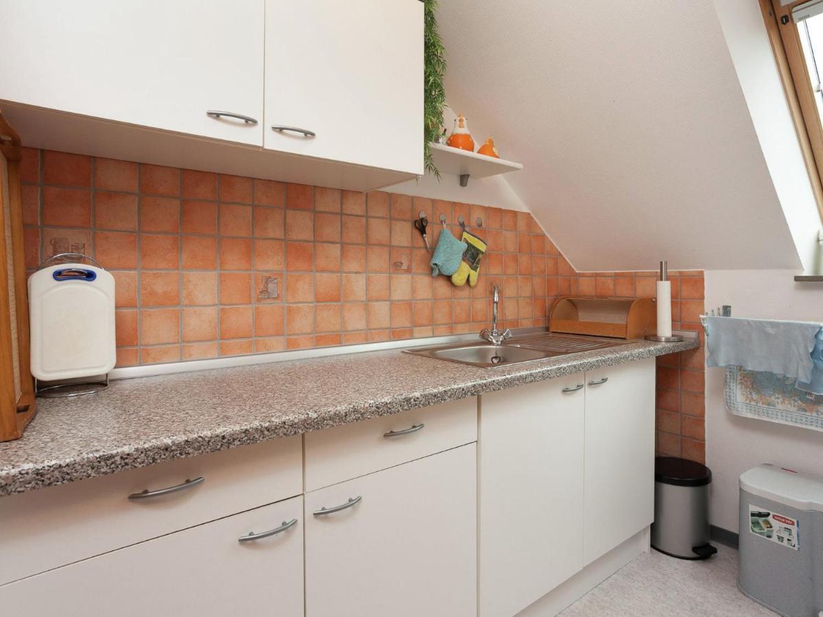 Flat In Polle Near The Forest Exterior photo