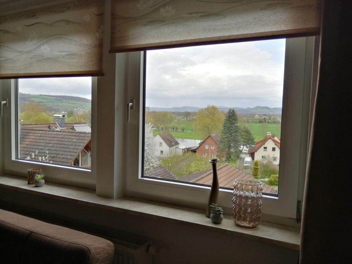 Flat In Polle Near The Forest Exterior photo