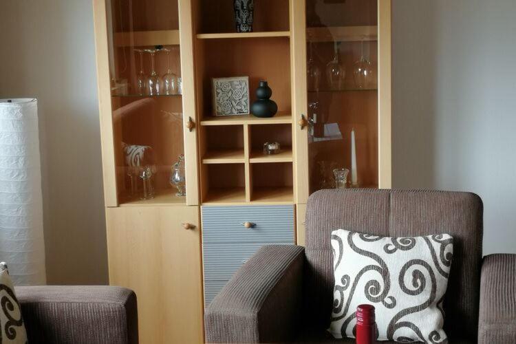 Flat In Polle Near The Forest Exterior photo