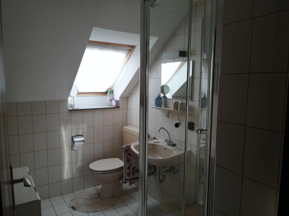 Flat In Polle Near The Forest Exterior photo